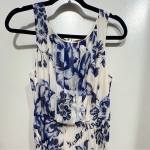 Eliza J floral full length dress. Size Large.